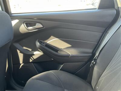 2017 Ford Focus SE   - Photo 14 - Acton, MA 01720