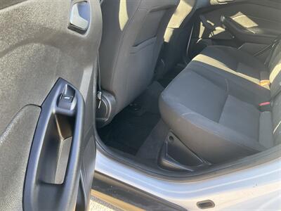 2017 Ford Focus SE   - Photo 13 - Acton, MA 01720