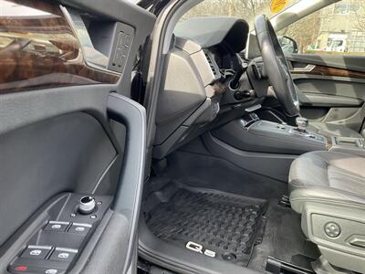 2018 Audi Q5 2.0T quattro Premium Plus   - Photo 21 - Acton, MA 01720