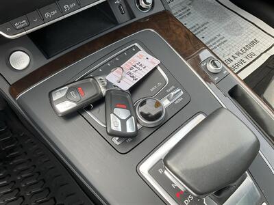 2018 Audi Q5 2.0T quattro Premium Plus   - Photo 34 - Acton, MA 01720