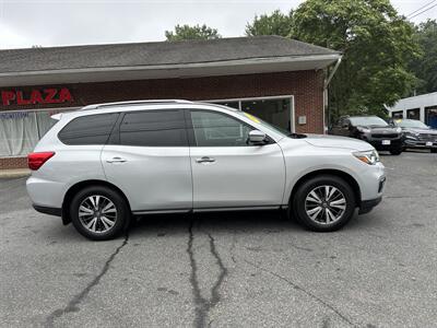 2017 Nissan Pathfinder SV   - Photo 4 - Acton, MA 01720
