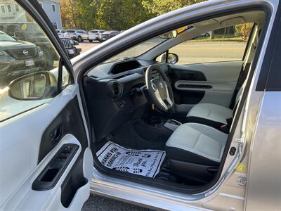2014 Toyota Prius c Two   - Photo 13 - Acton, MA 01720