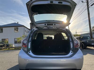 2014 Toyota Prius c Two   - Photo 11 - Acton, MA 01720