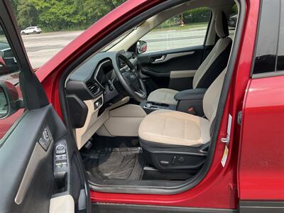 2020 Ford Escape SE - Photo 13 - Acton, MA 01720