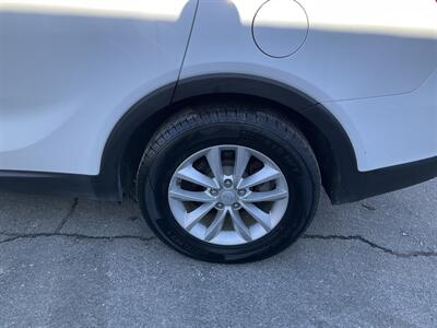 2018 Kia Sorento LX - Photo 11 - Acton, MA 01720