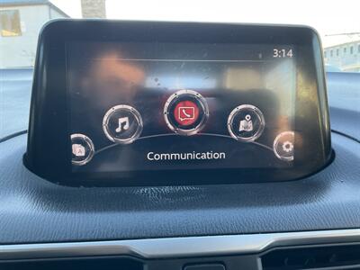 2018 Mazda Mazda3 Touring   - Photo 18 - Acton, MA 01720