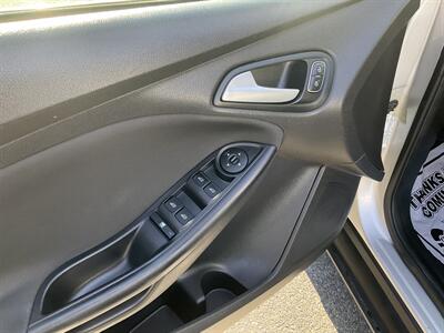 2016 Ford Focus SE   - Photo 17 - Acton, MA 01720