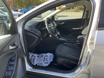 2016 Ford Focus SE   - Photo 16 - Acton, MA 01720