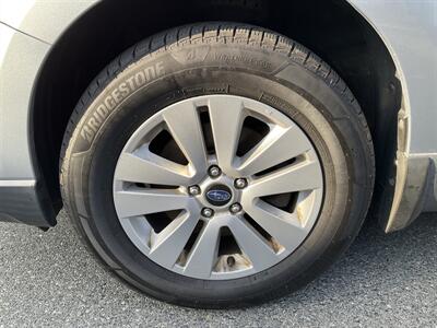 2015 Subaru Outback 2.5i Premium   - Photo 10 - Acton, MA 01720