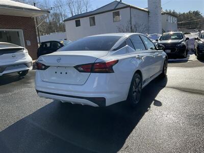 2022 Nissan Altima 2.5 S   - Photo 5 - Acton, MA 01720