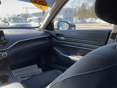 2022 Nissan Altima 2.5 S   - Photo 13 - Acton, MA 01720