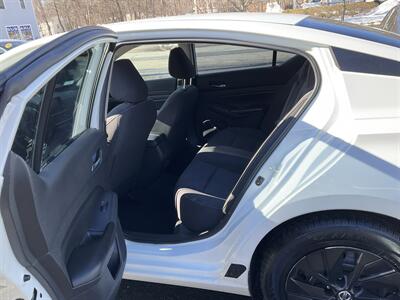 2022 Nissan Altima 2.5 S   - Photo 11 - Acton, MA 01720