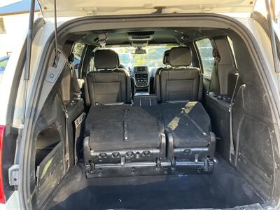2019 Dodge Grand Caravan SXT   - Photo 11 - Acton, MA 01720