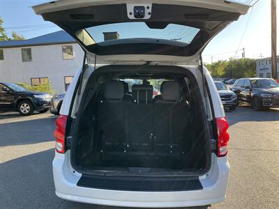 2019 Dodge Grand Caravan SXT   - Photo 9 - Acton, MA 01720