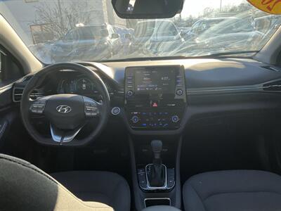2021 Hyundai IONIQ Hybrid SEL - Photo 11 - Acton, MA 01720