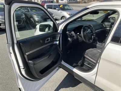 2018 Ford Explorer XLT   - Photo 22 - Acton, MA 01720