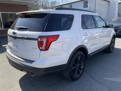 2018 Ford Explorer XLT   - Photo 5 - Acton, MA 01720