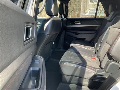 2018 Ford Explorer XLT   - Photo 16 - Acton, MA 01720