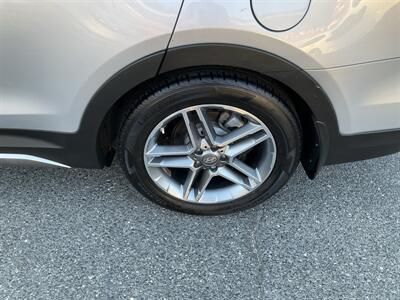 2017 Hyundai SANTA FE Limited Ultimate - Photo 10 - Acton, MA 01720