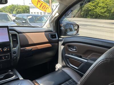 2017 Nissan Titan Platinum Reserve   - Photo 16 - Acton, MA 01720