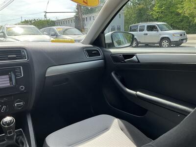 2017 Volkswagen Jetta 1.4T S   - Photo 15 - Acton, MA 01720