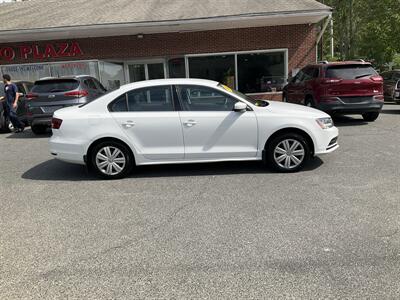 2017 Volkswagen Jetta 1.4T S   - Photo 4 - Acton, MA 01720