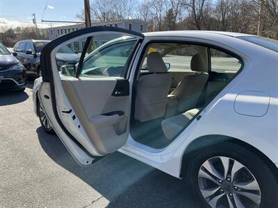 2013 Honda Accord LX   - Photo 13 - Acton, MA 01720