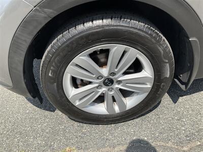 2018 Kia Sportage LX - Photo 9 - Acton, MA 01720