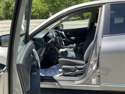 2013 Nissan Rogue SV   - Photo 17 - Acton, MA 01720