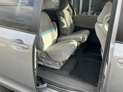 2015 Toyota Sienna LE 8-Passenger   - Photo 12 - Acton, MA 01720