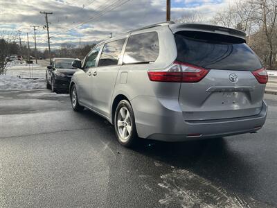 2015 Toyota Sienna LE 8-Passenger   - Photo 7 - Acton, MA 01720