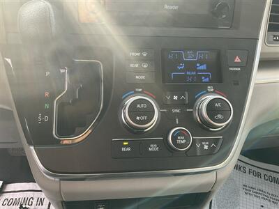 2015 Toyota Sienna LE 8-Passenger   - Photo 19 - Acton, MA 01720
