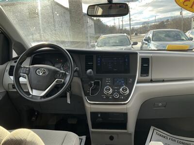 2015 Toyota Sienna LE 8-Passenger   - Photo 15 - Acton, MA 01720