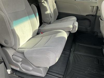 2015 Toyota Sienna LE 8-Passenger   - Photo 13 - Acton, MA 01720