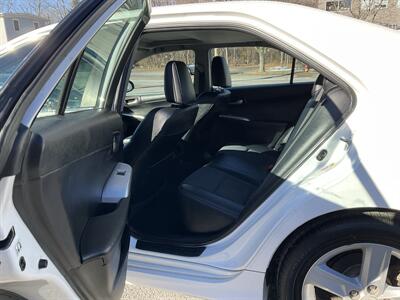 2012 Toyota Camry SE   - Photo 10 - Acton, MA 01720