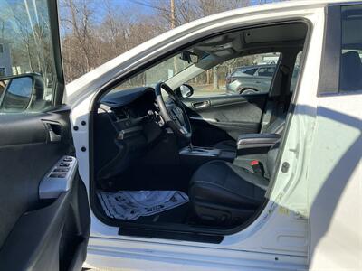 2012 Toyota Camry SE   - Photo 11 - Acton, MA 01720