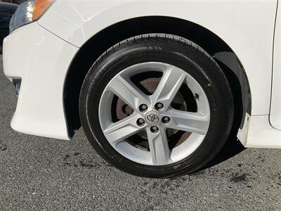 2012 Toyota Camry SE   - Photo 9 - Acton, MA 01720
