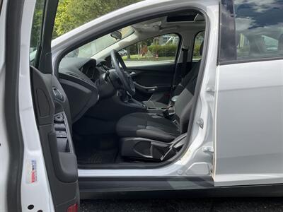 2018 Ford Focus SEL   - Photo 16 - Acton, MA 01720