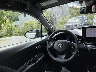 2019 Toyota C-HR LE - Photo 13 - Acton, MA 01720
