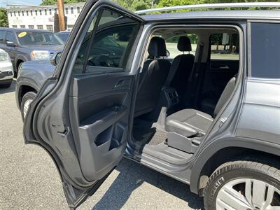 2019 Volkswagen Atlas V6 SEL 4Motion   - Photo 15 - Acton, MA 01720