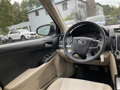 2014 Toyota Camry LE   - Photo 14 - Acton, MA 01720