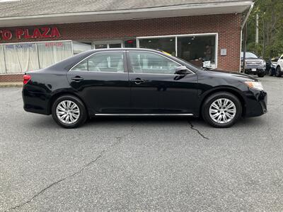 2014 Toyota Camry LE   - Photo 4 - Acton, MA 01720