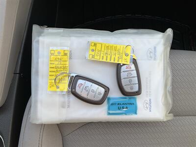 2017 Hyundai ELANTRA Limited   - Photo 23 - Acton, MA 01720