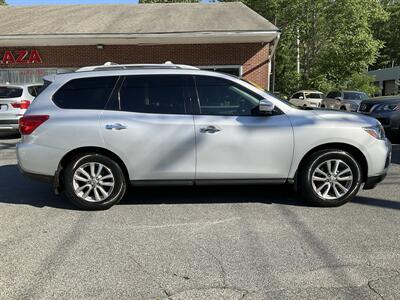 2017 Nissan Pathfinder SL - Photo 4 - Acton, MA 01720