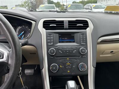 2014 Ford Fusion SE   - Photo 14 - Acton, MA 01720