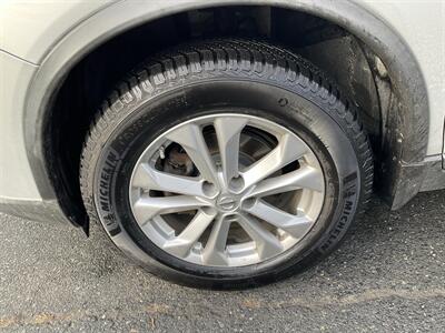 2015 Nissan Rogue SV   - Photo 9 - Acton, MA 01720