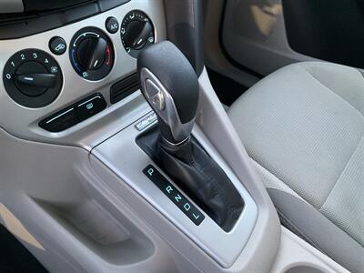 2012 Ford Focus SE   - Photo 26 - Acton, MA 01720