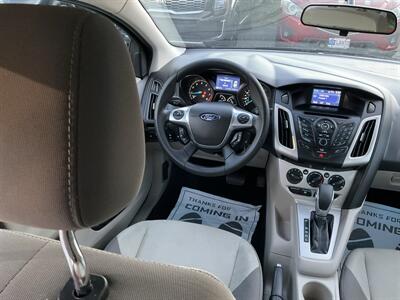 2012 Ford Focus SE   - Photo 17 - Acton, MA 01720