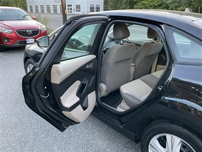 2012 Ford Focus SE   - Photo 13 - Acton, MA 01720