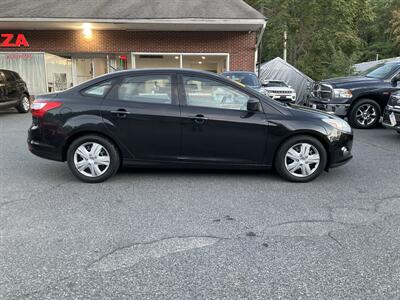 2012 Ford Focus SE   - Photo 4 - Acton, MA 01720
